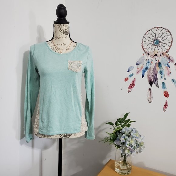 Rue21 Tops - 🌷5/$15! Rue21 Mint Green  Crochet  Sweatshirt